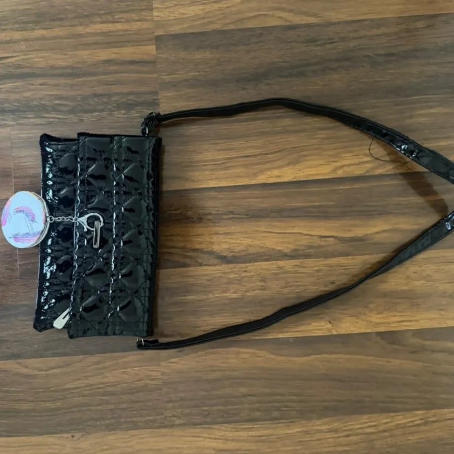 کیف ورنی  دوشی