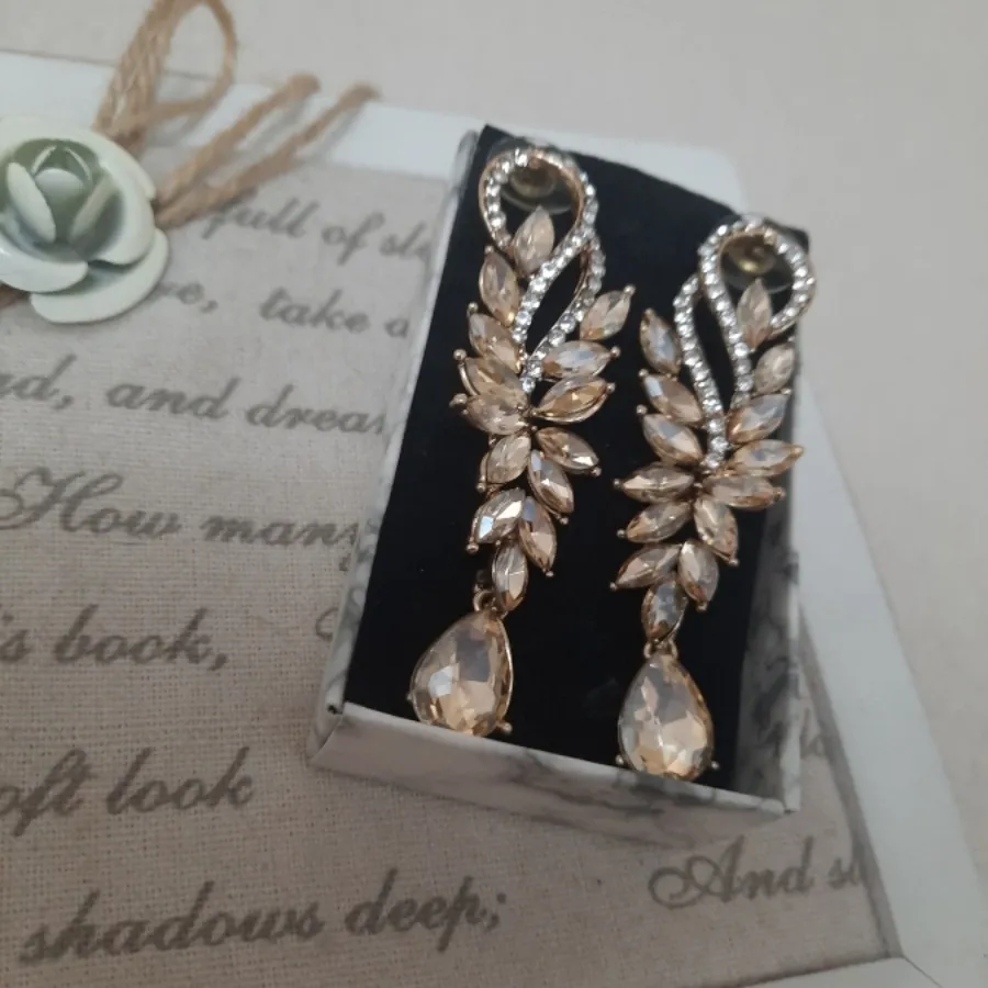 گوشواره ارسال رایگان