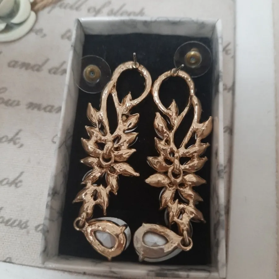 گوشواره ارسال رایگان