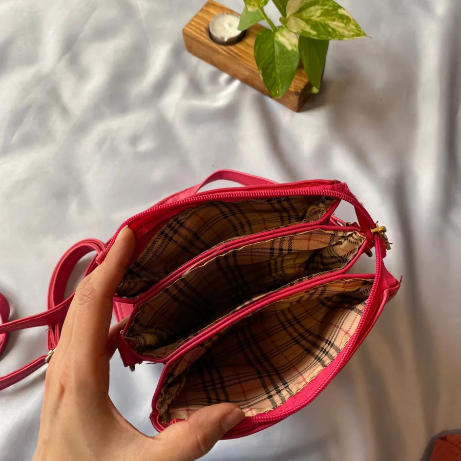 کیف رودوشی صورتی