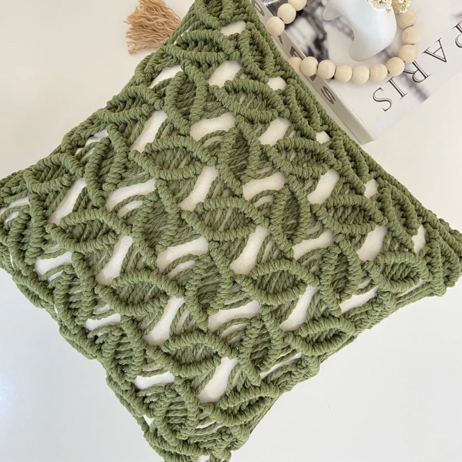 کوسن مکرومه