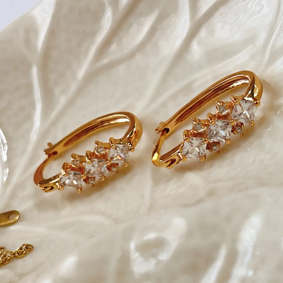 گوشواره رنگ ثابت