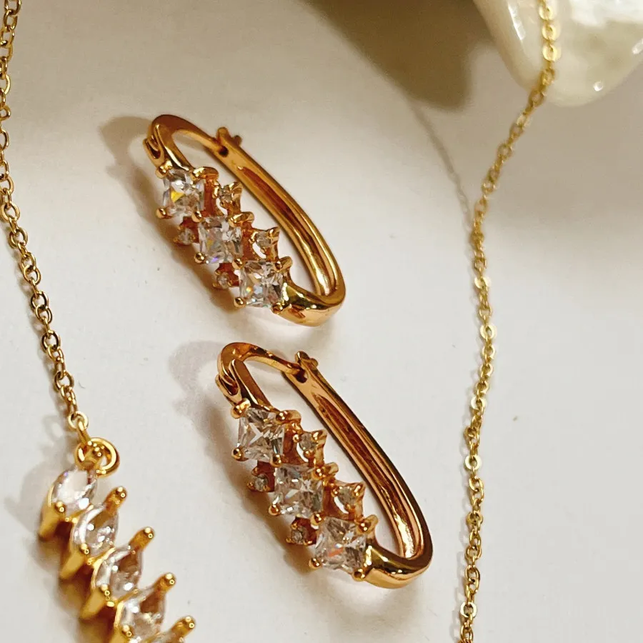 گوشواره رنگ ثابت