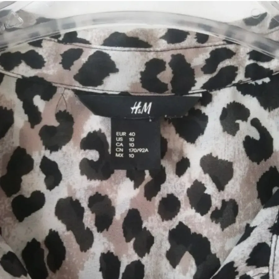 بلوز کرپ حریر H&M