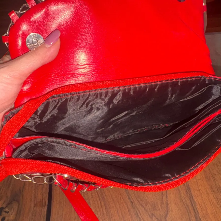 کیف قرمز زیبا