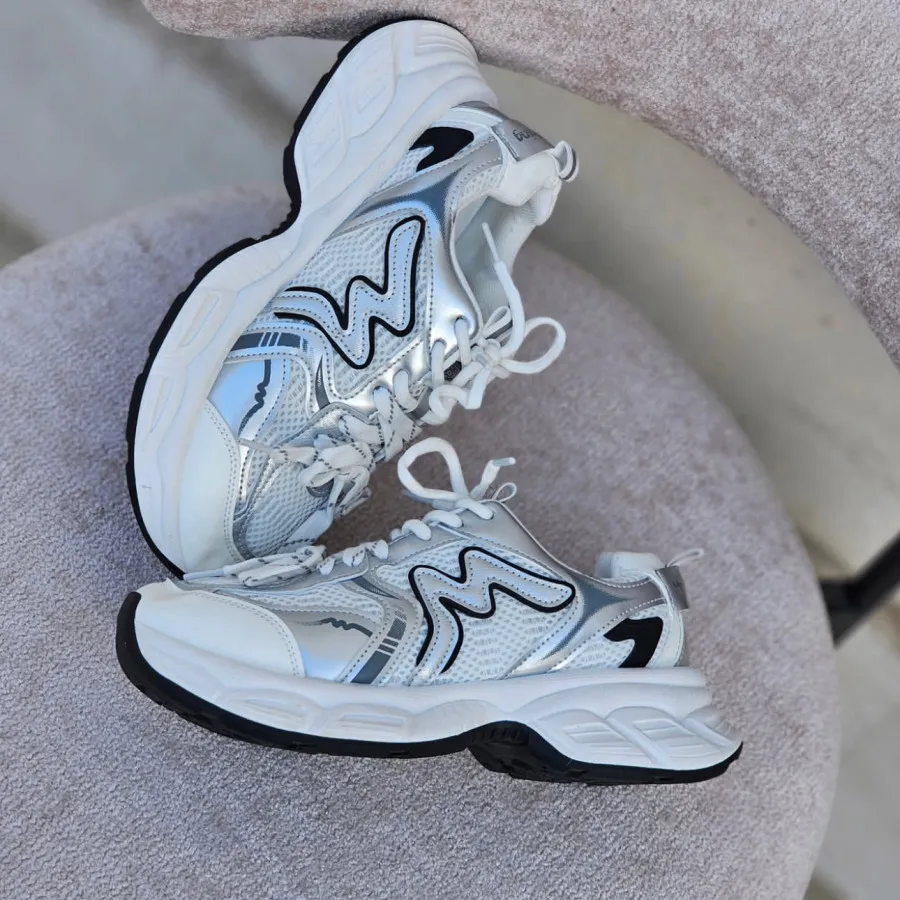 #کتونی_وارداتی