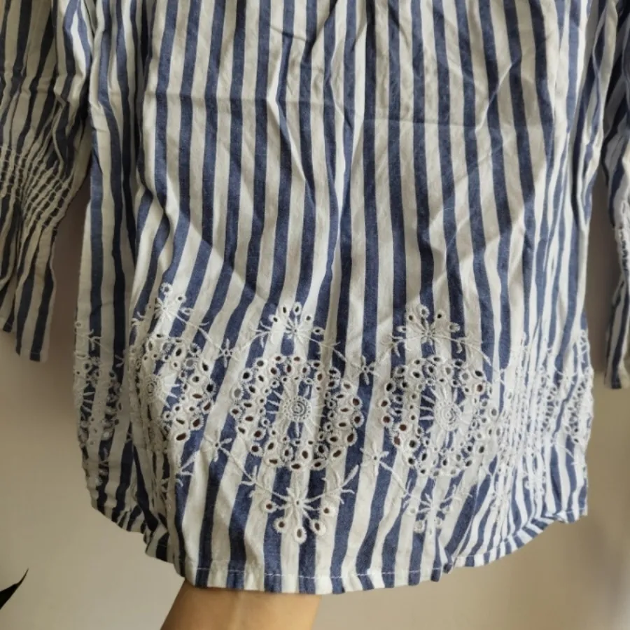 شومیز یقه قایقی