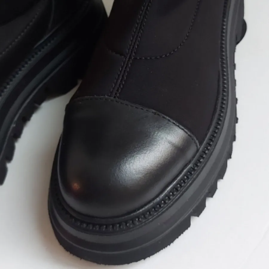 چکمه برند آلدو