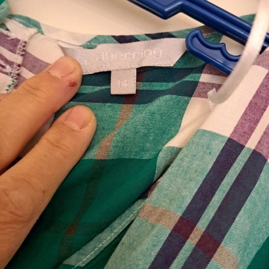 پیراهن دخترونه