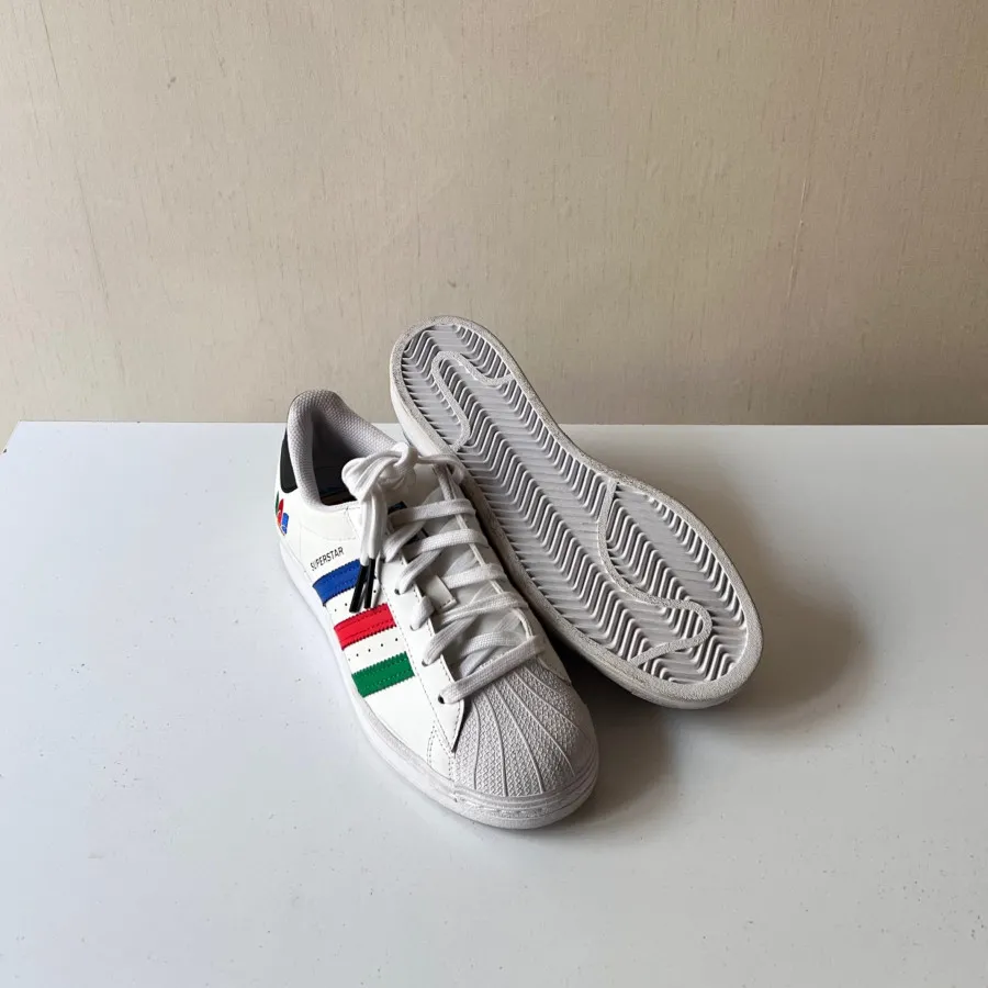 اسنیکرز آدیداس