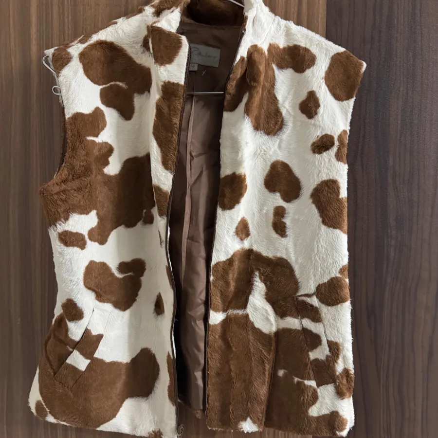 جلیقه طرح گاوی