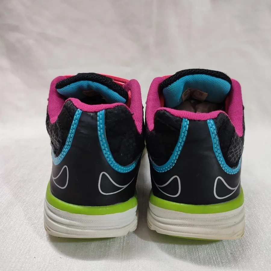 کتونی خارجی