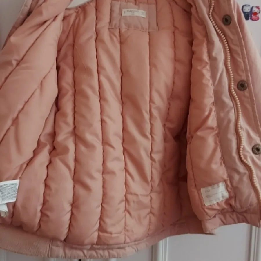 کاپشن برند منگوmango