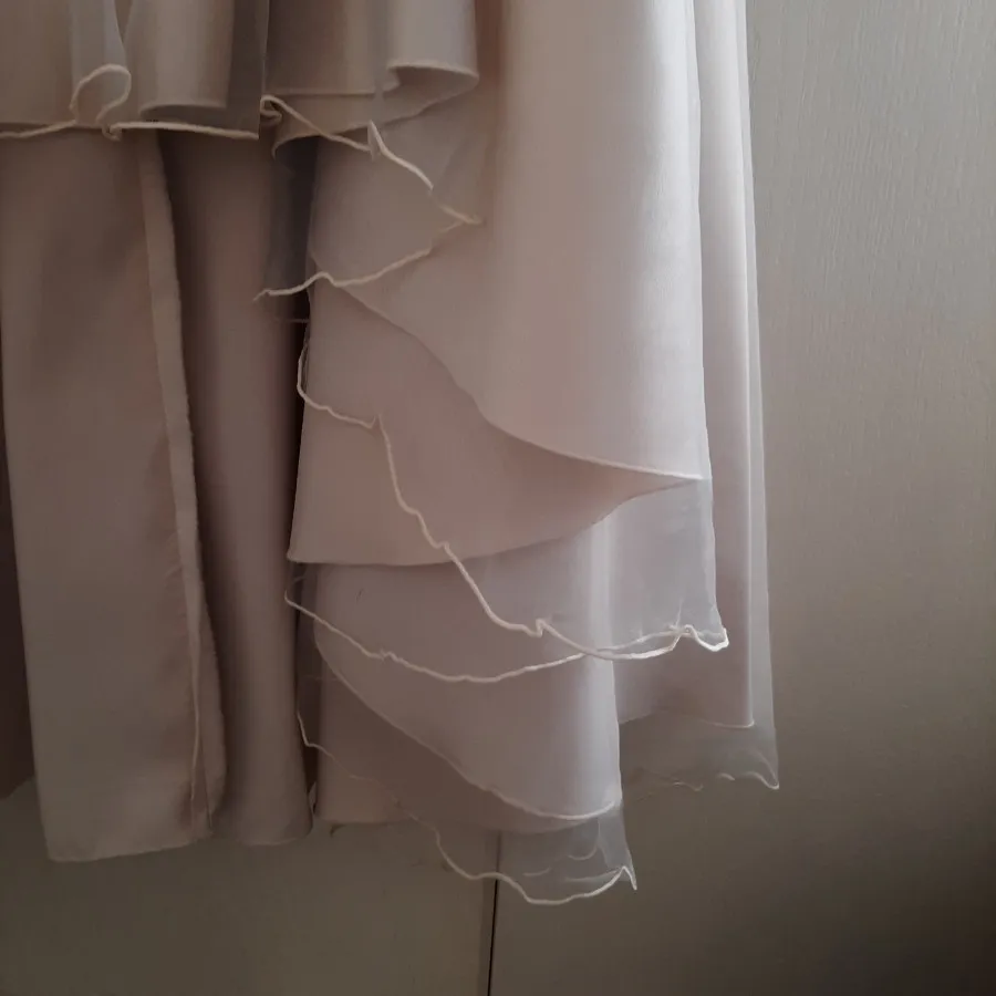 دامن ساتن آمریکایی