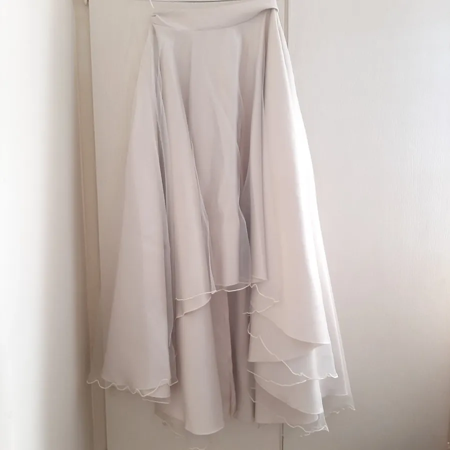 دامن ساتن آمریکایی