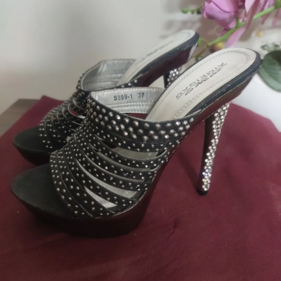 صندل مجلسی پاشنه فول نگین