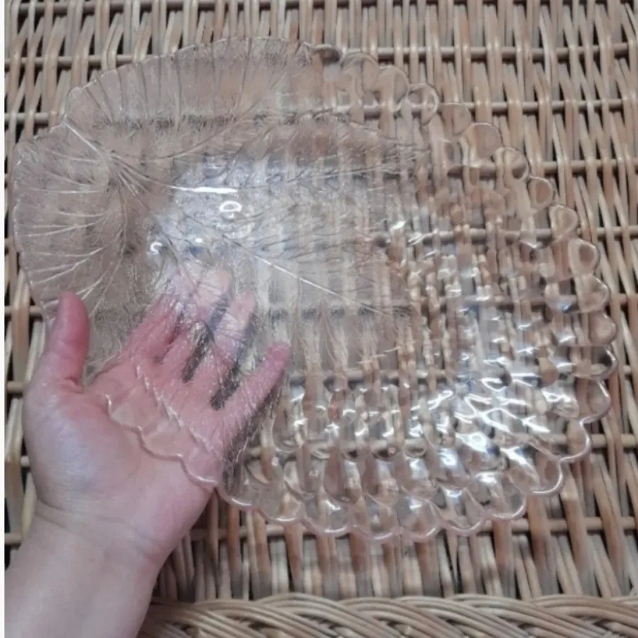 دیس صورتی طرح انگور