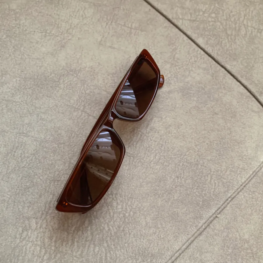 عینک قهوه ای عسلی