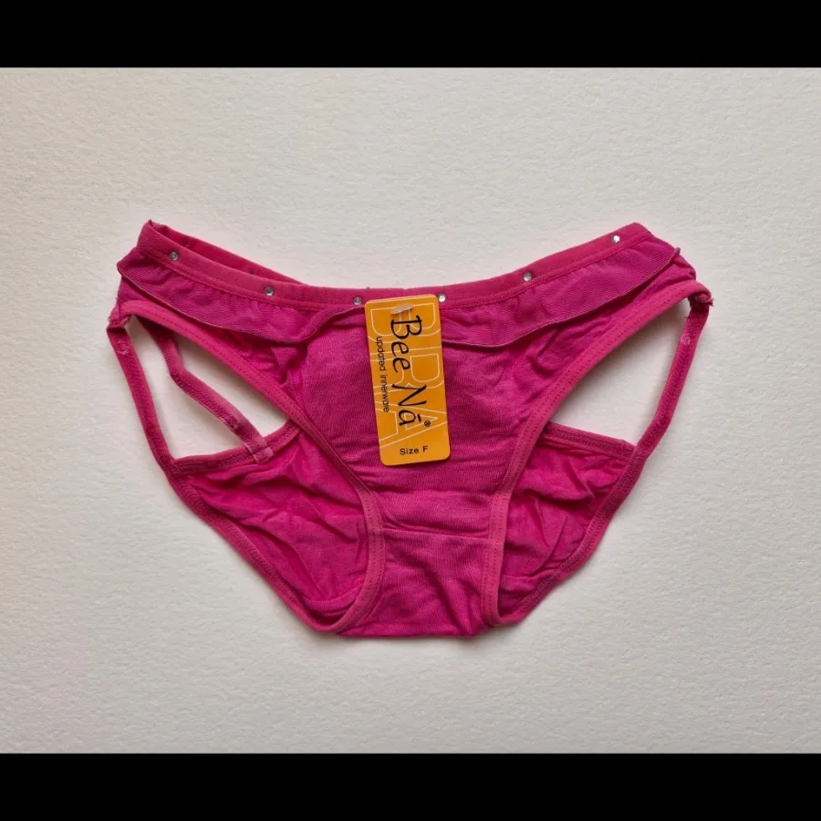 لباس زیر زنانه