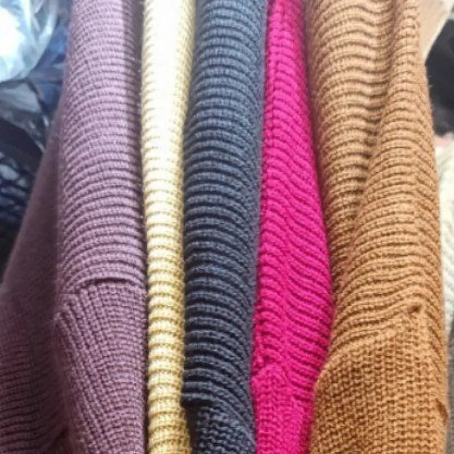 بافت یقه گرد