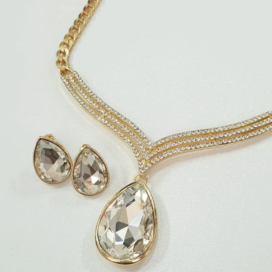 نیم ست مجلسی طلایی