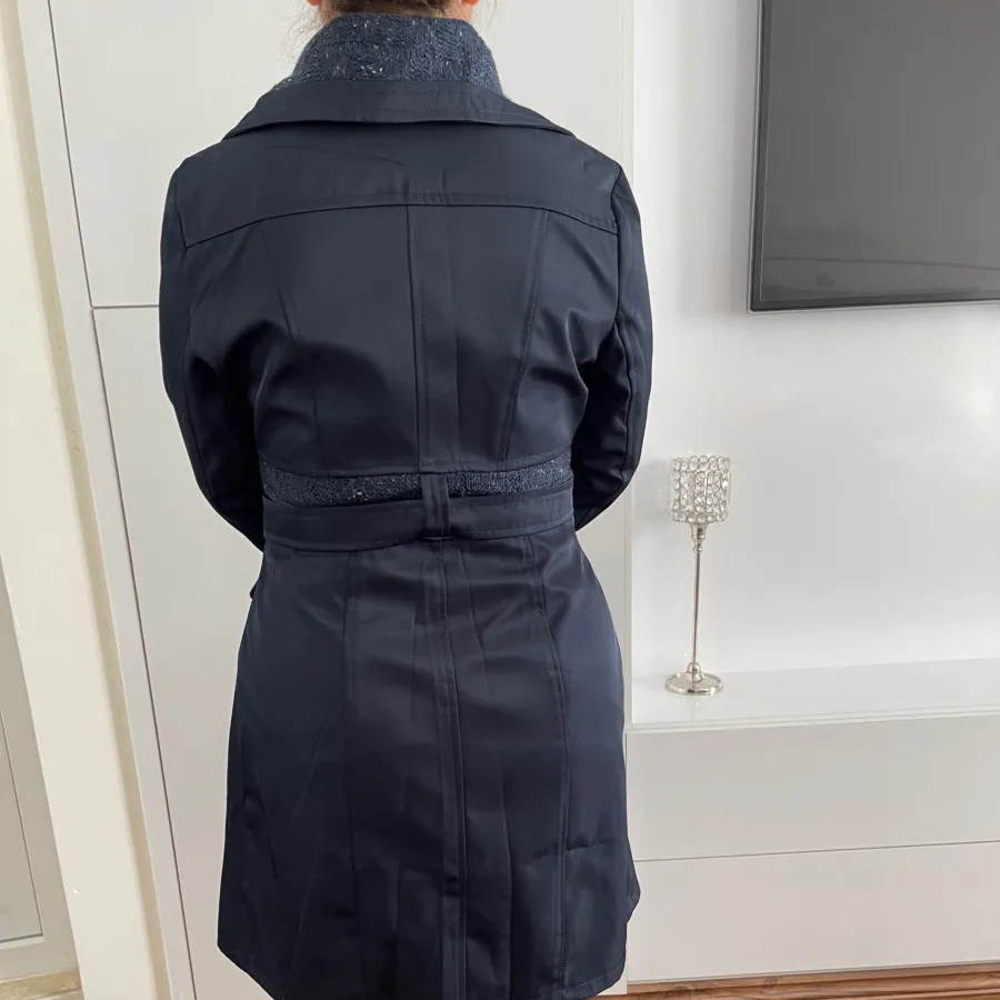 بارونی زنونه