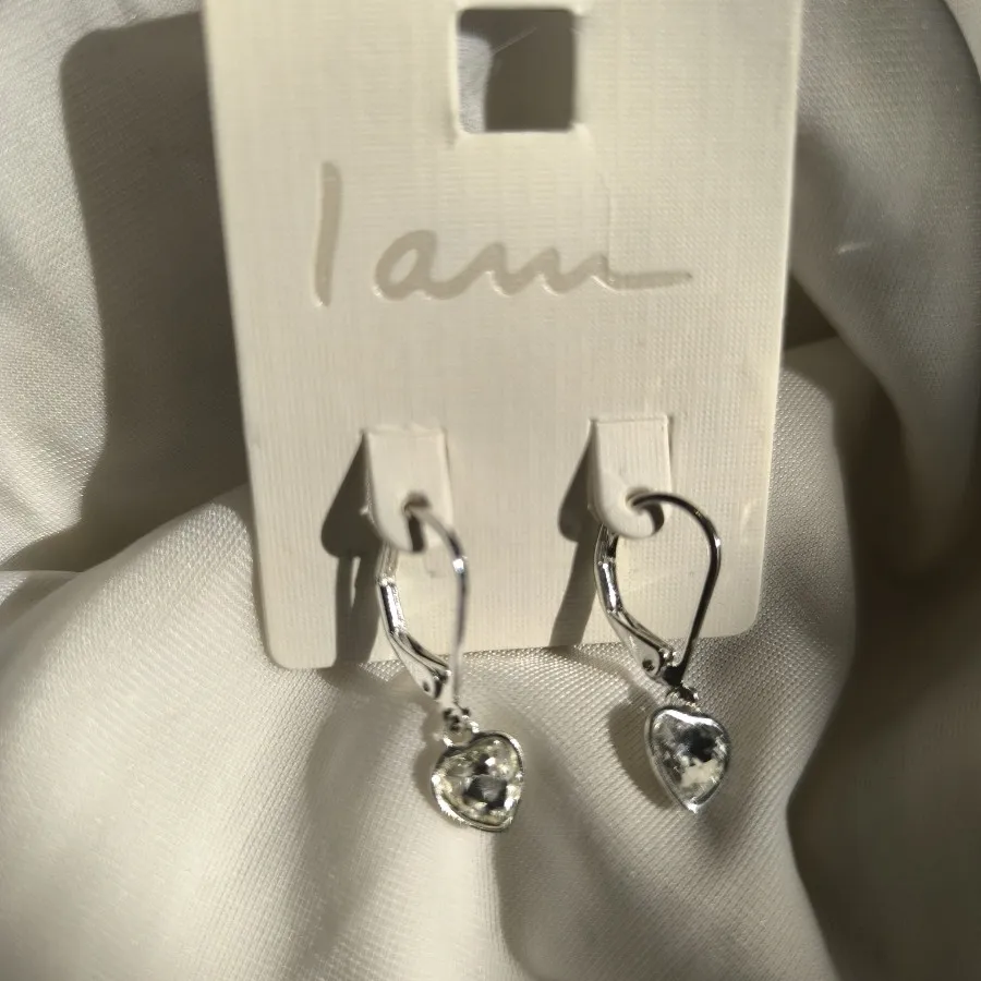 گوشواره نگین قلبی