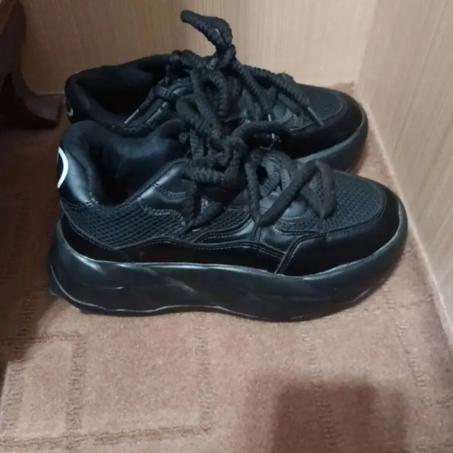 کفش بالنسیگا