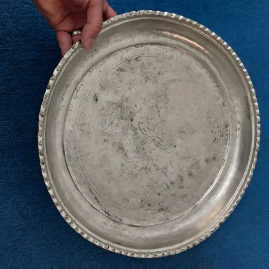 سینی مسی لبه کنگره  قدیمی