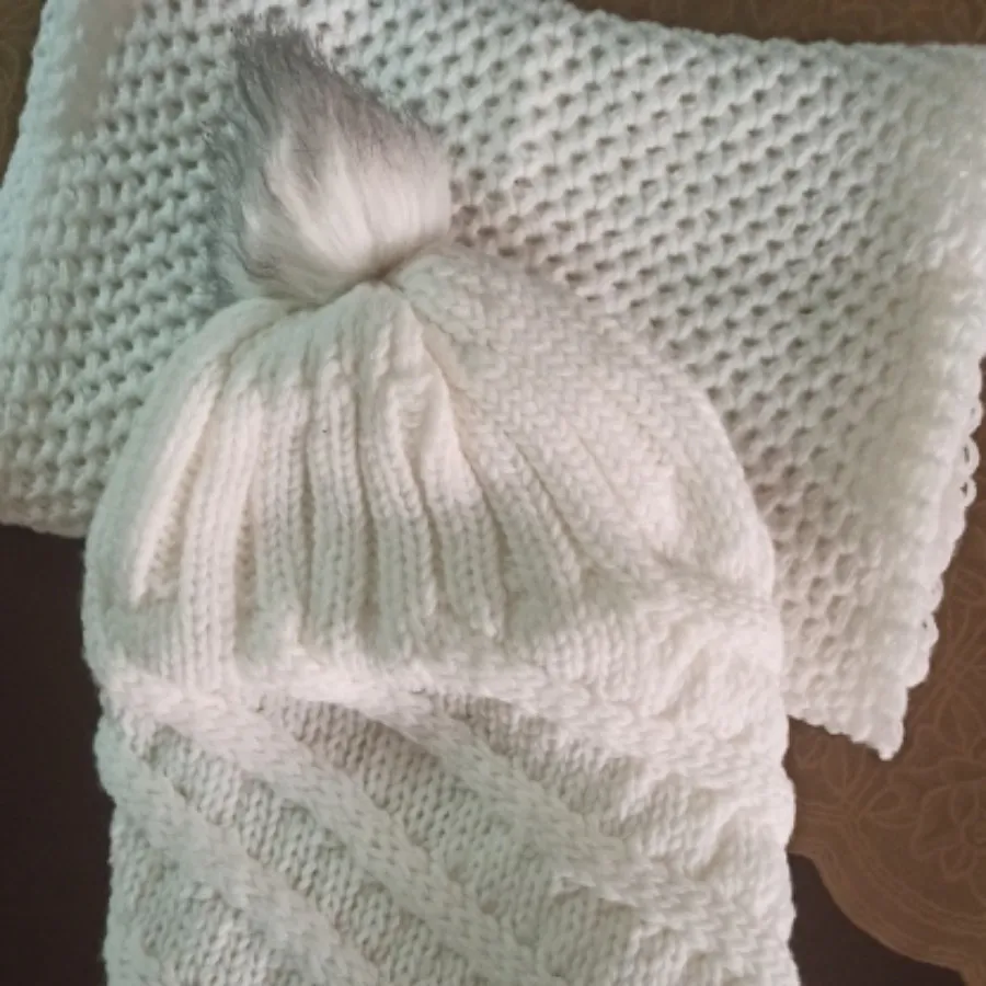 کلاه و شال گردن