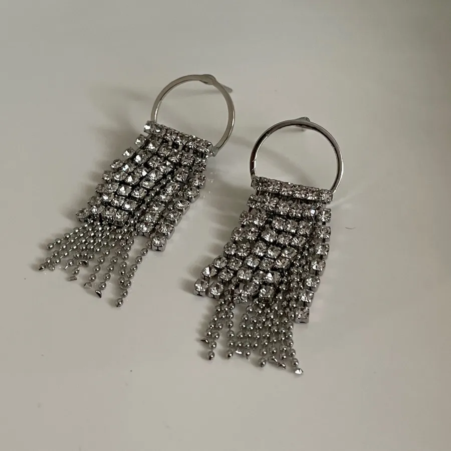 گوشواره ریش ریشی