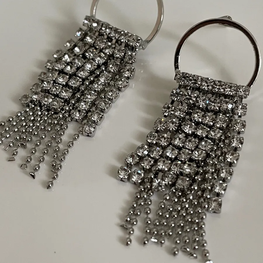 گوشواره ریش ریشی