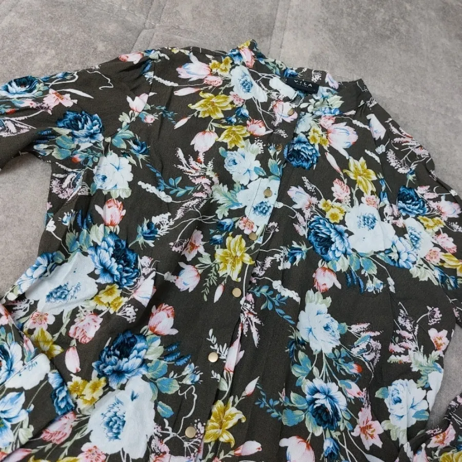 شومیز مارک vila