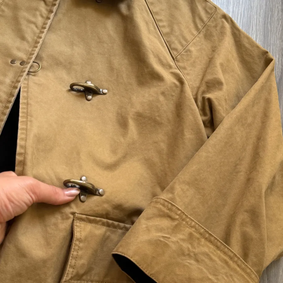 کاپشن منگوmango