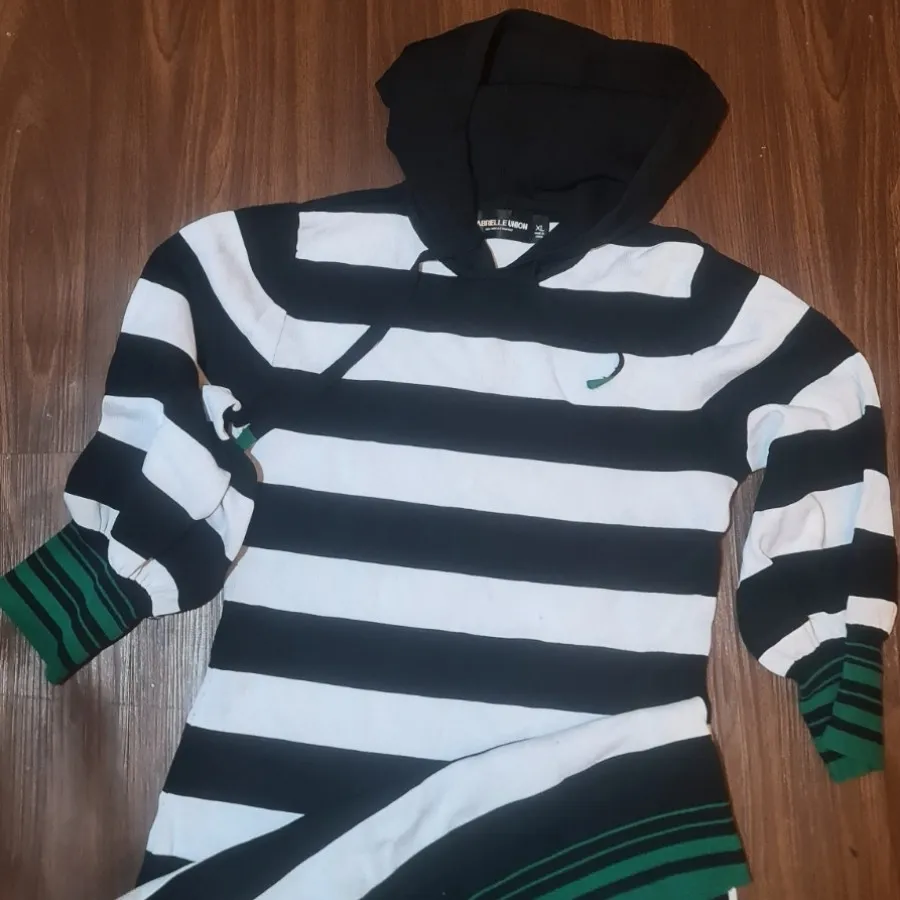 پیراهن هودی اسپرت us??