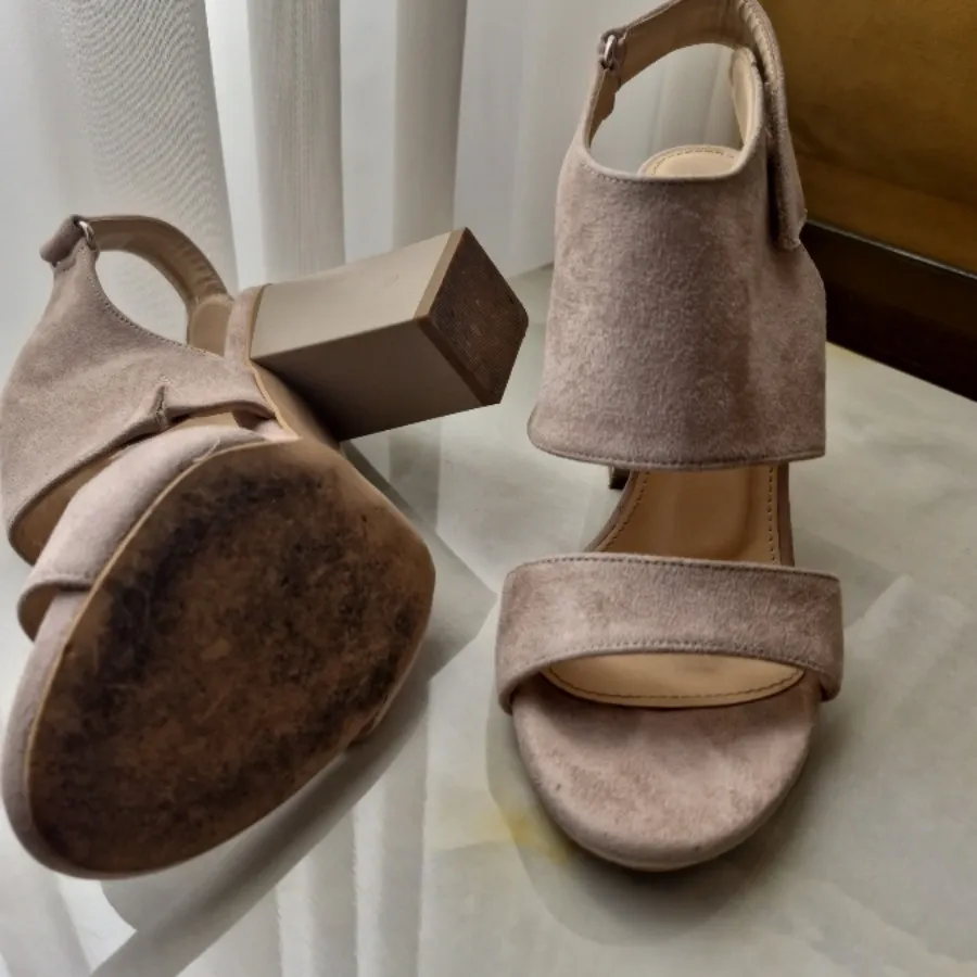 کفش زنانه بژ