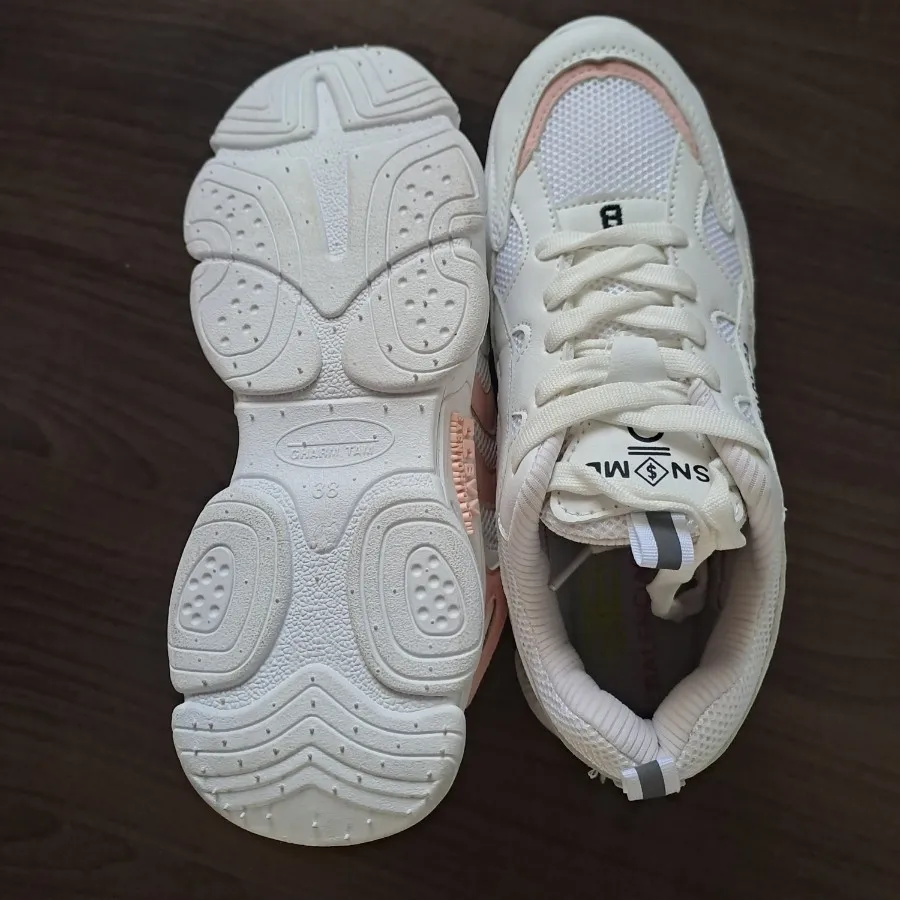 کفش اسپرت سفید