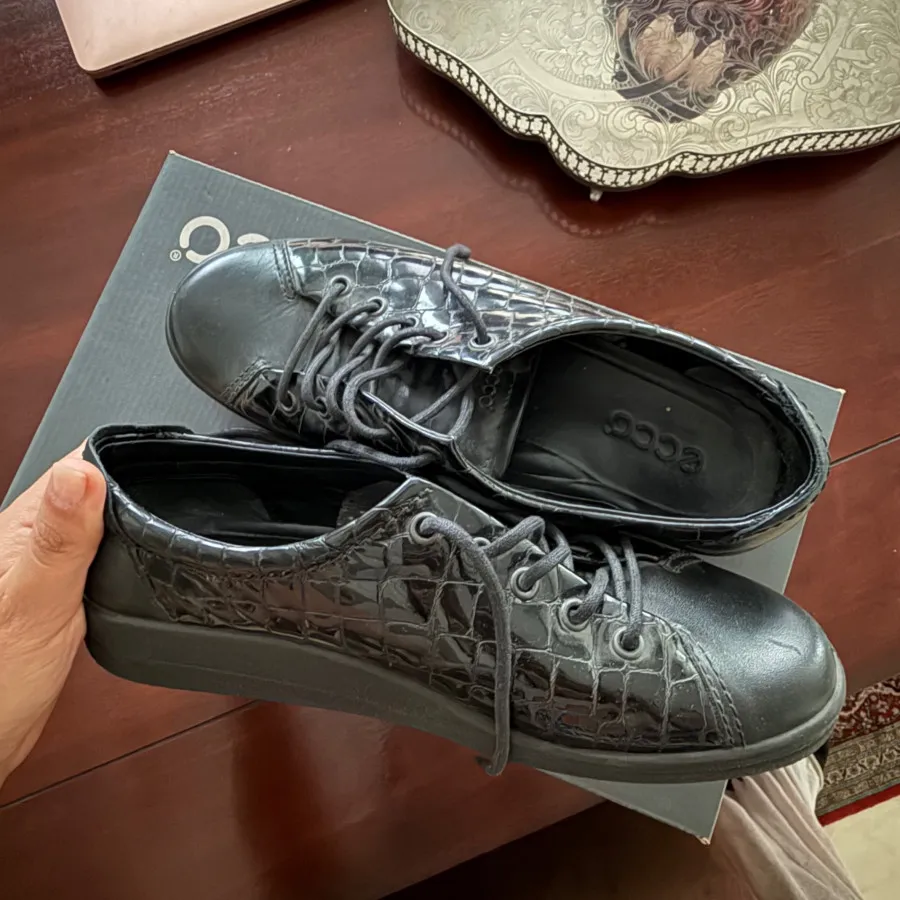 کفش لایف استایل اکو