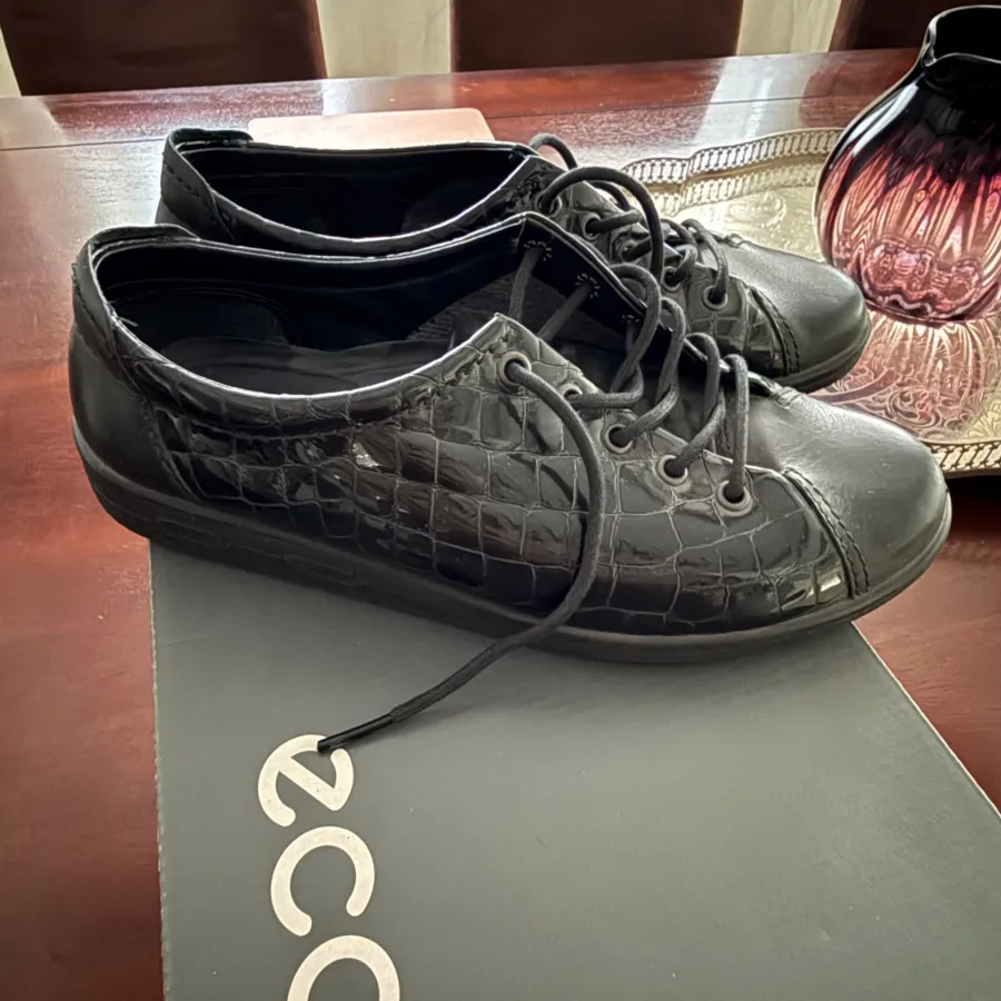 کفش لایف استایل اکو