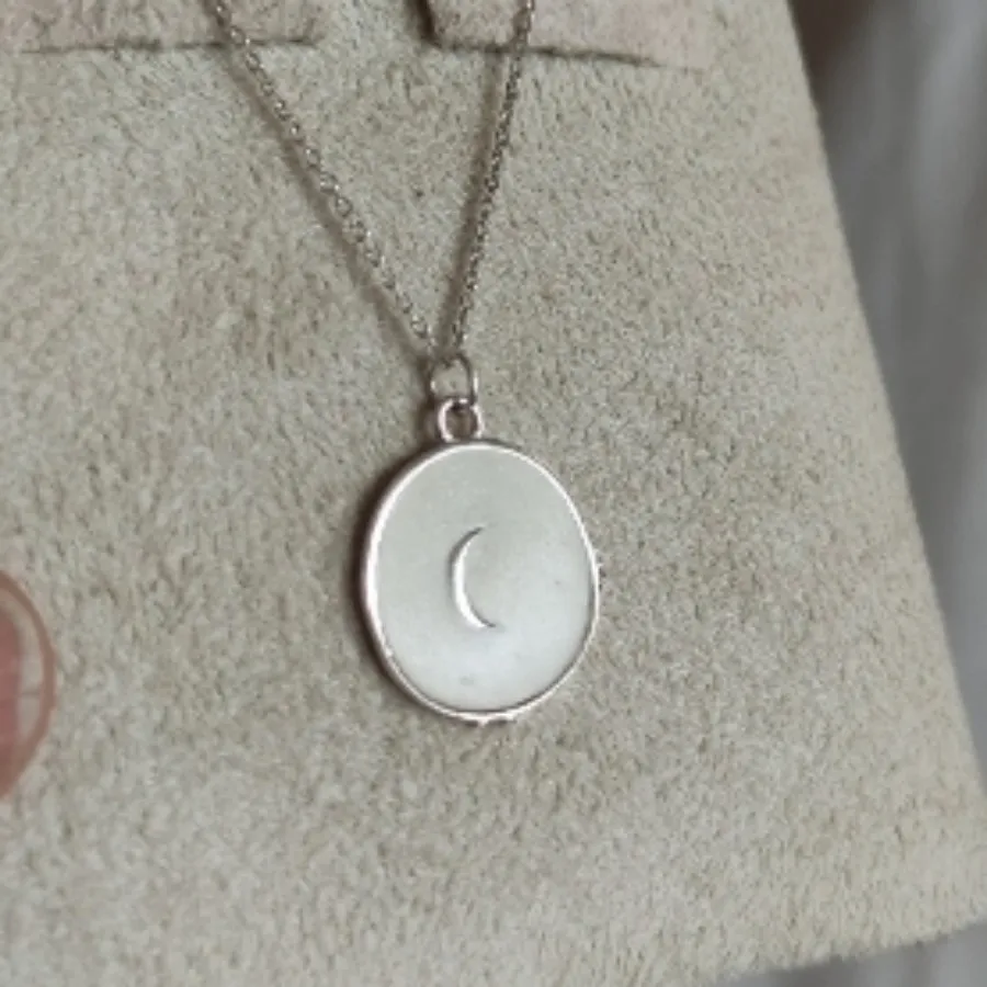 گردنبند نقره ماه