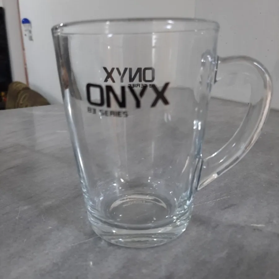 لیوان آب خوری