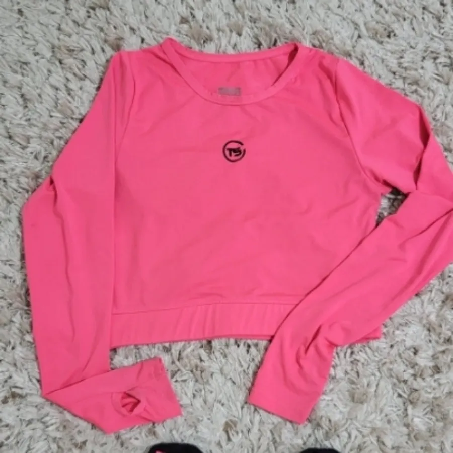 کراپ و بلوز فینگردارورزشی