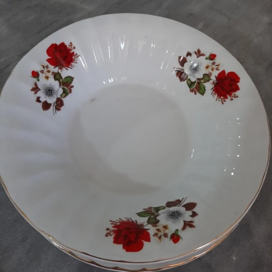 کاسه بشقاب گل سرخی چینی