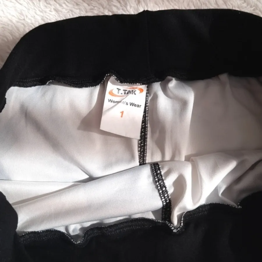 شورتک ورزشی زنانه