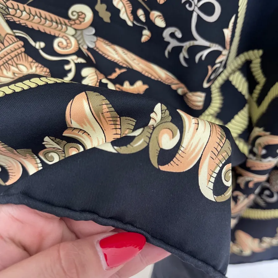 روسری هرمس دست دوز