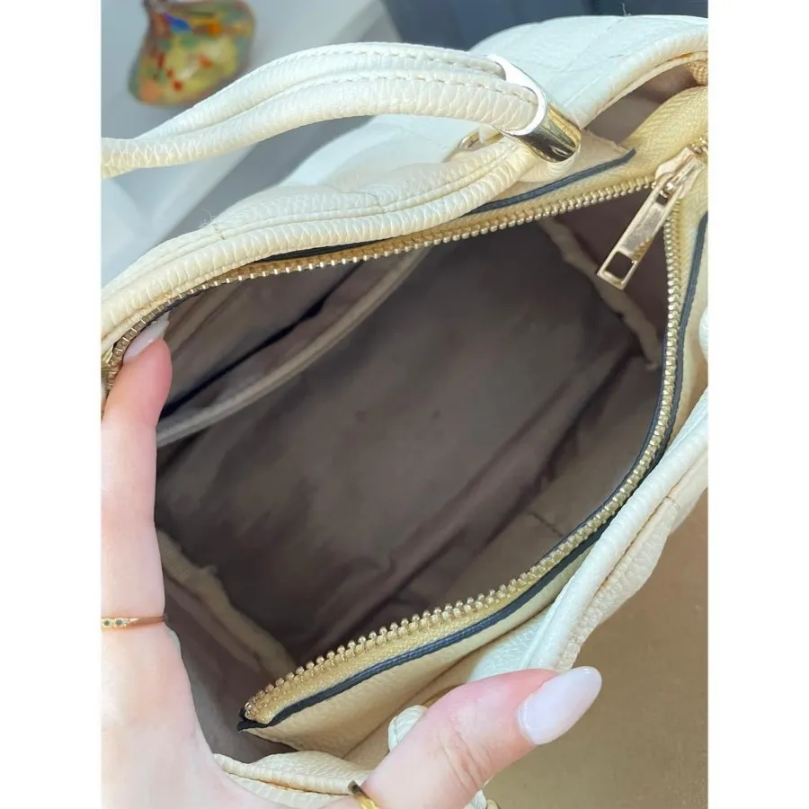 کیف صندوقی کرم برند susen