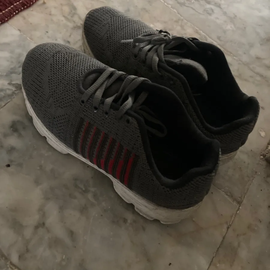 کفش اسپرت دور دوز