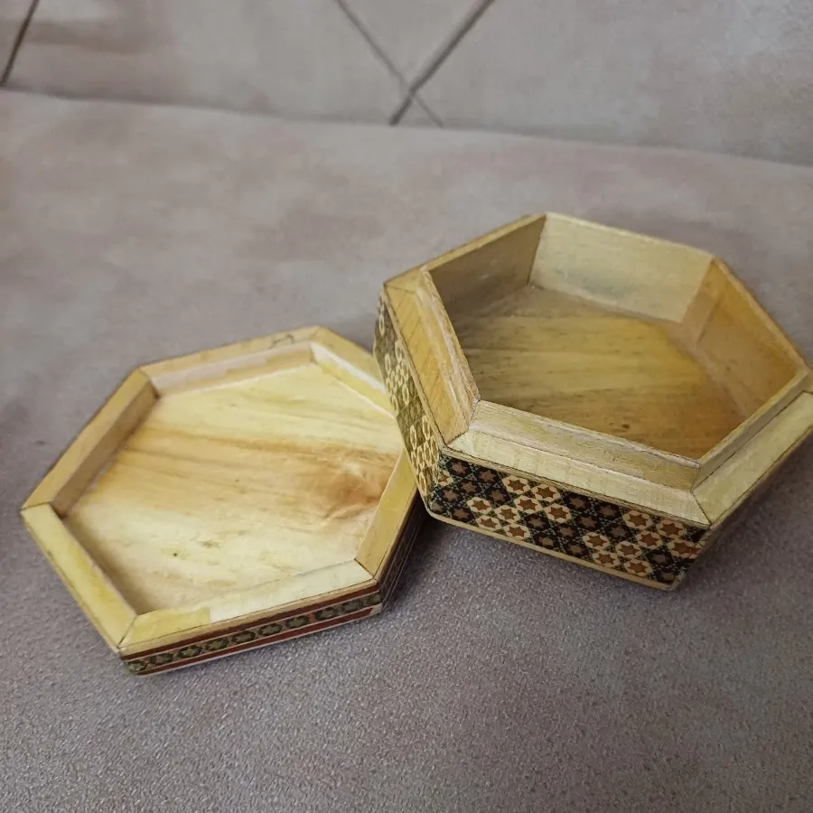 جا جواهری خاتم