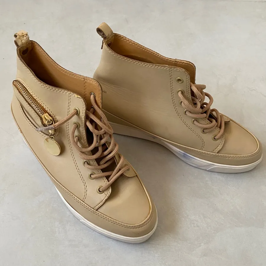 نیم بوت برندو نسکافه ای