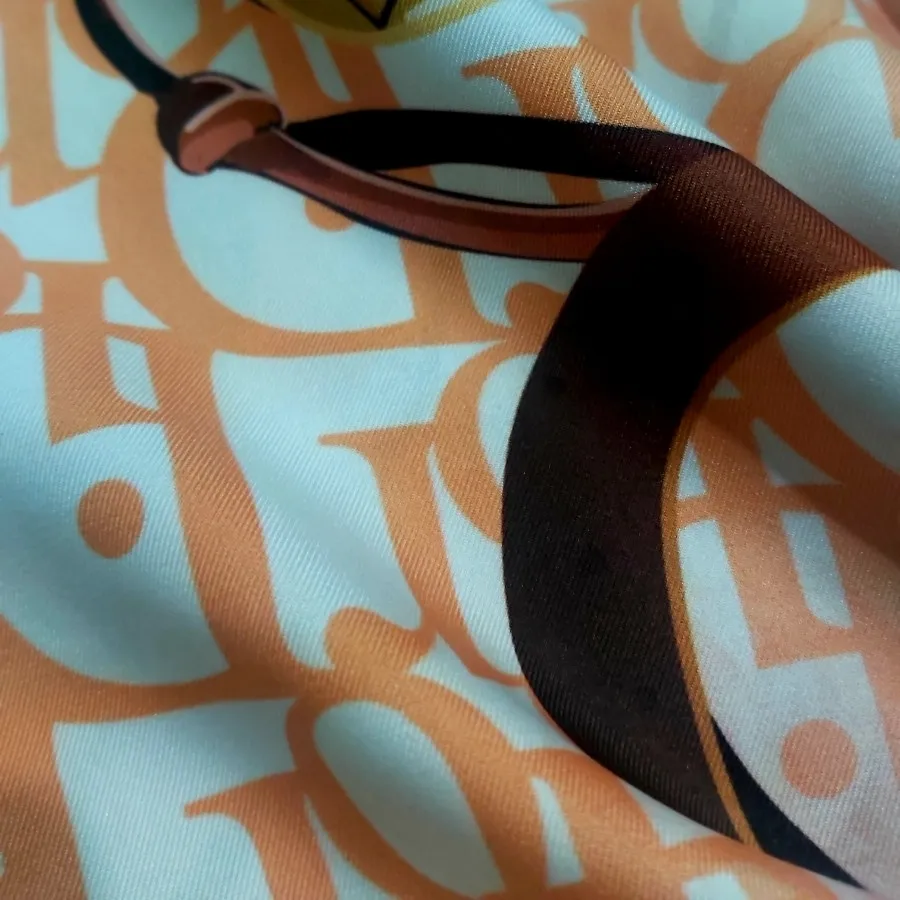 روسری ابریشم تویل